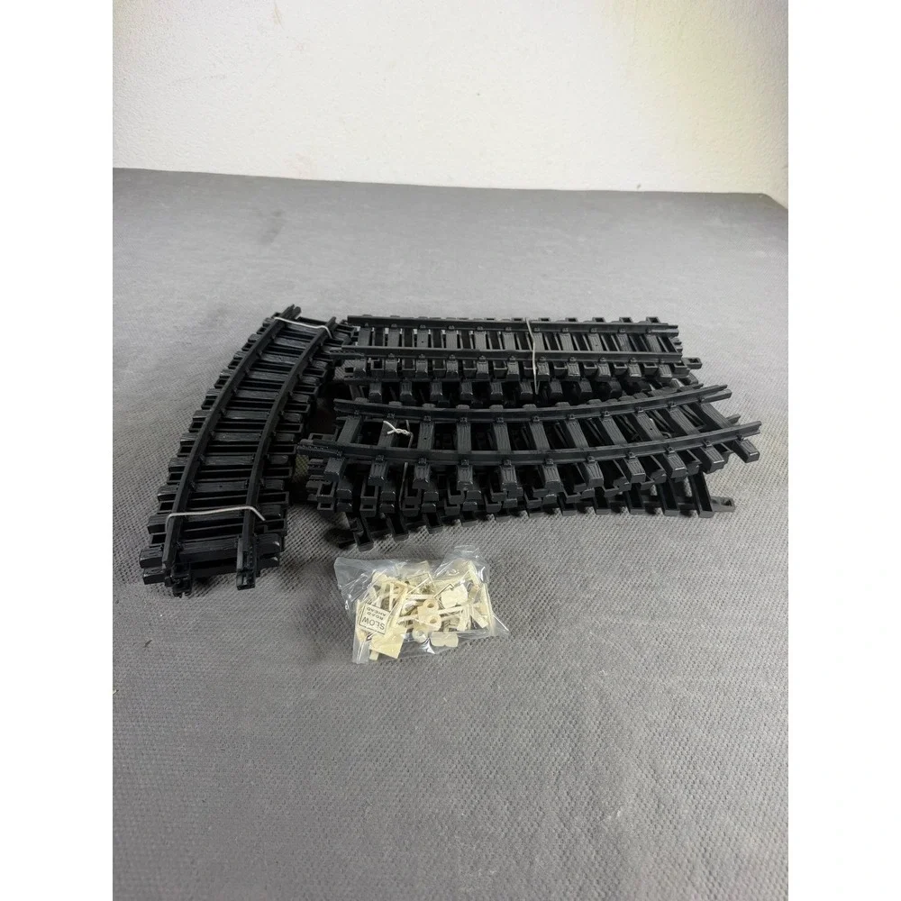 Bachman Plastic Toy Train Track Lot Curved Straight Pieces and Road Signs